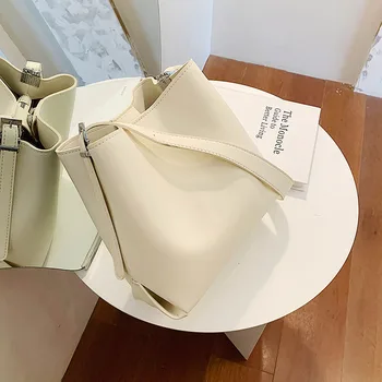 

Large Capacity Handbags For Women 2020 Designer Luxury Lady Messenger Shoulder Bag Casual Wide Strap Buckets Bag High Quality