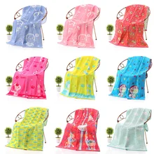 Напрямую от производителя продажи натуральный хлопок три Слои Марля жаккард мульти-цветок Тип нижнее белье с рисунком из мультфильма трусы 70*140 банное полотенце баня Co