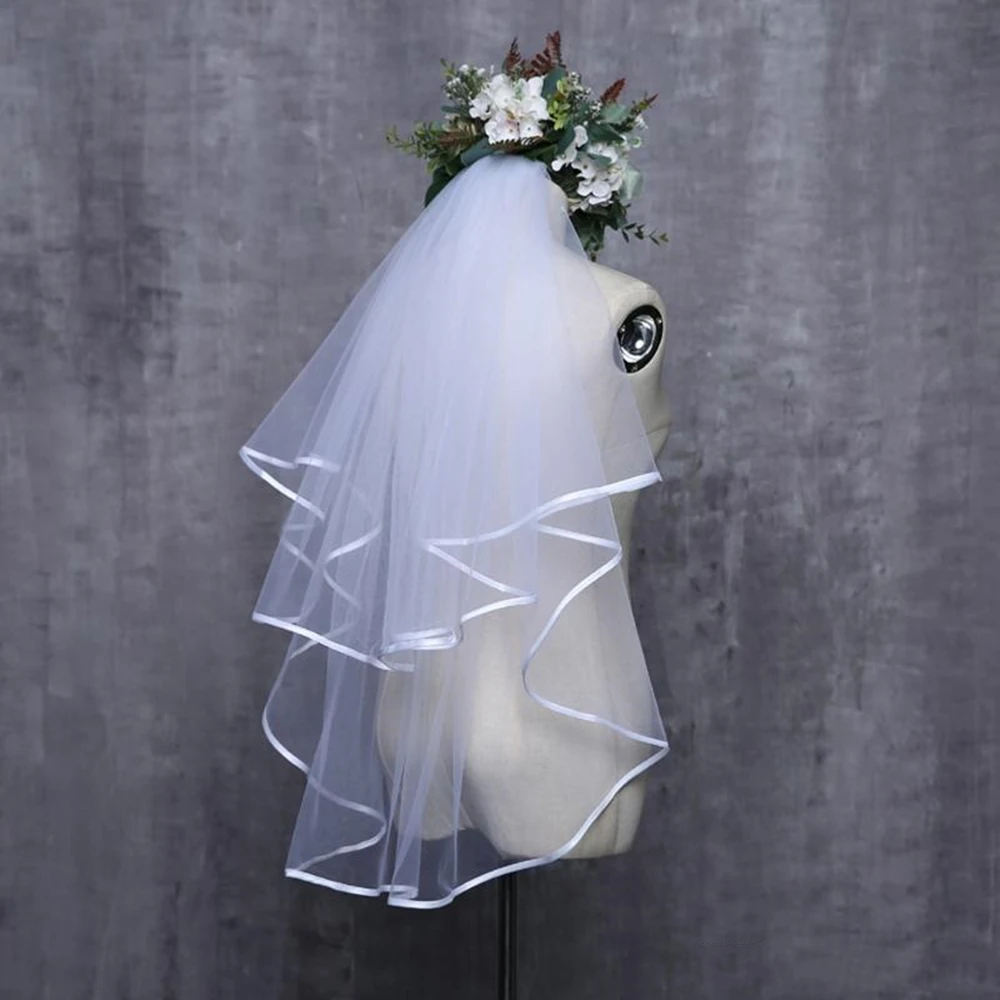 

2 Layers Wedding Veil Ribbon Edge White Ivory Tulle Bridal Two Tiers with Comb Fancy Wedding Bride Short Veil