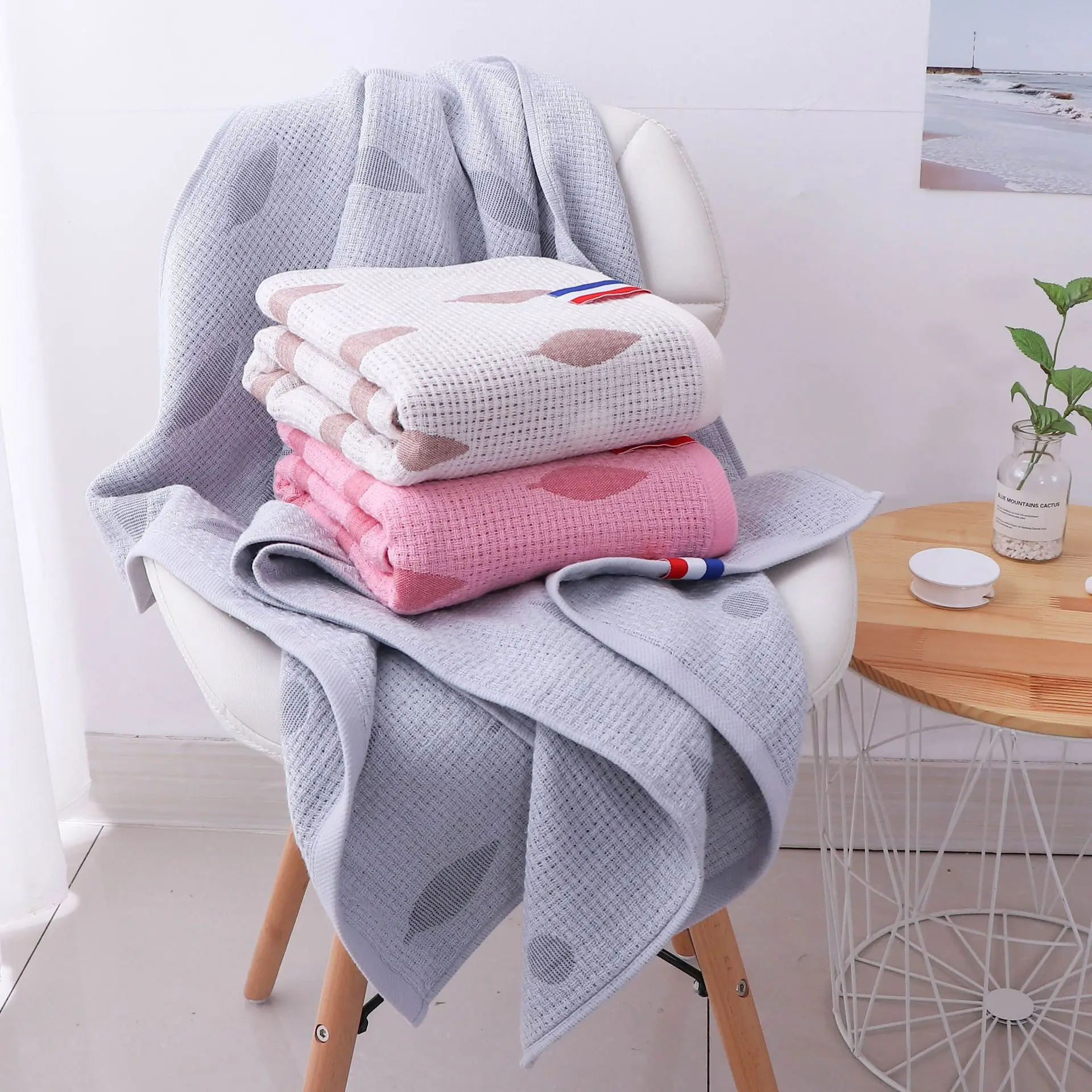 

Adult Bath Towel 70*140 Comfortable Soft Absorbent Large Bath Towel Beach Towel