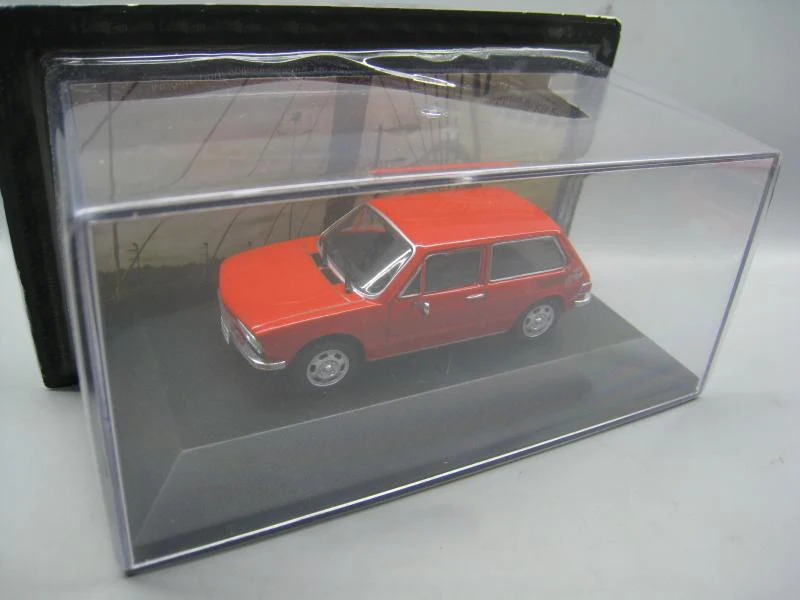 Специальное предложение 1:43 1975 модель автомобиля орнаментов Сборная модель из сплава