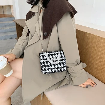 

2020 Best Selling Street Fashion Plover Color Contrast One-Shoulder Diagonal Cross Bag for Women