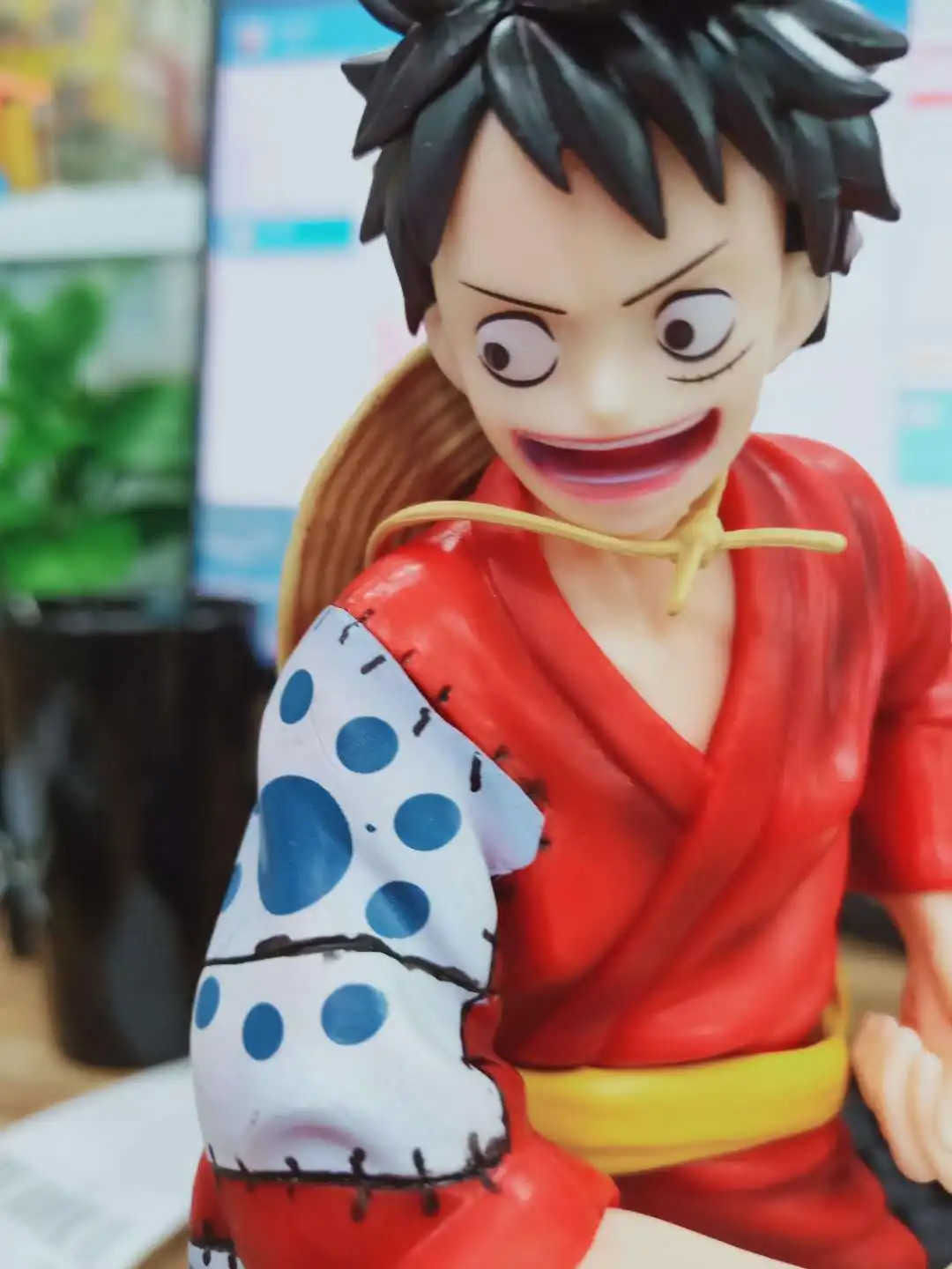 

Diffuse Dynamic Square Anime ONE Piece One Piece Pop Luffy Taro Red Boxed Garage Kit Doll Ornaments Model