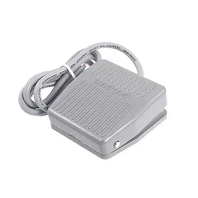 

AC 250V 10A SPDT NO NC Momentary Non-slip Power Foot Pedal Switch Gray