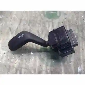 

COMMAND FLASHING FORD TRANSIT COMBI '06 6C1T13335AA COMMAND INTERM. [AS332] TYPE RACK: WF0ZXXBD 5 PINS