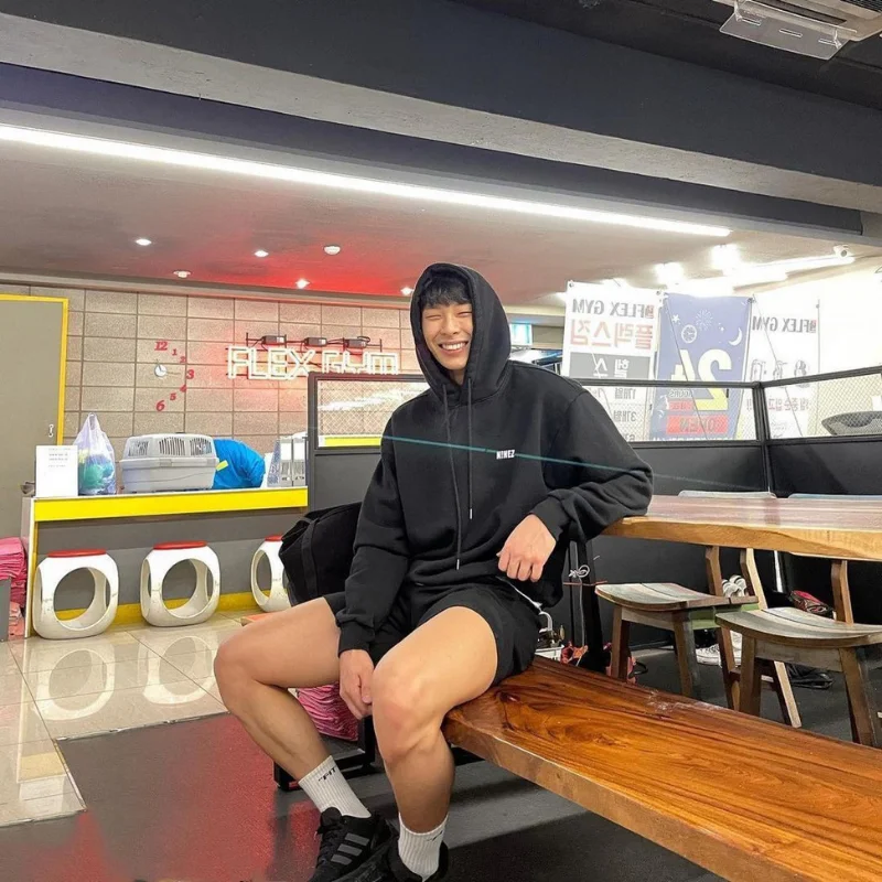 2021 Men's autumn Stringer Bodybuilding Hoodies Men Gym clothing Sweatshirt Long Sleeve Sportswear Fitness Pullover sweat coat