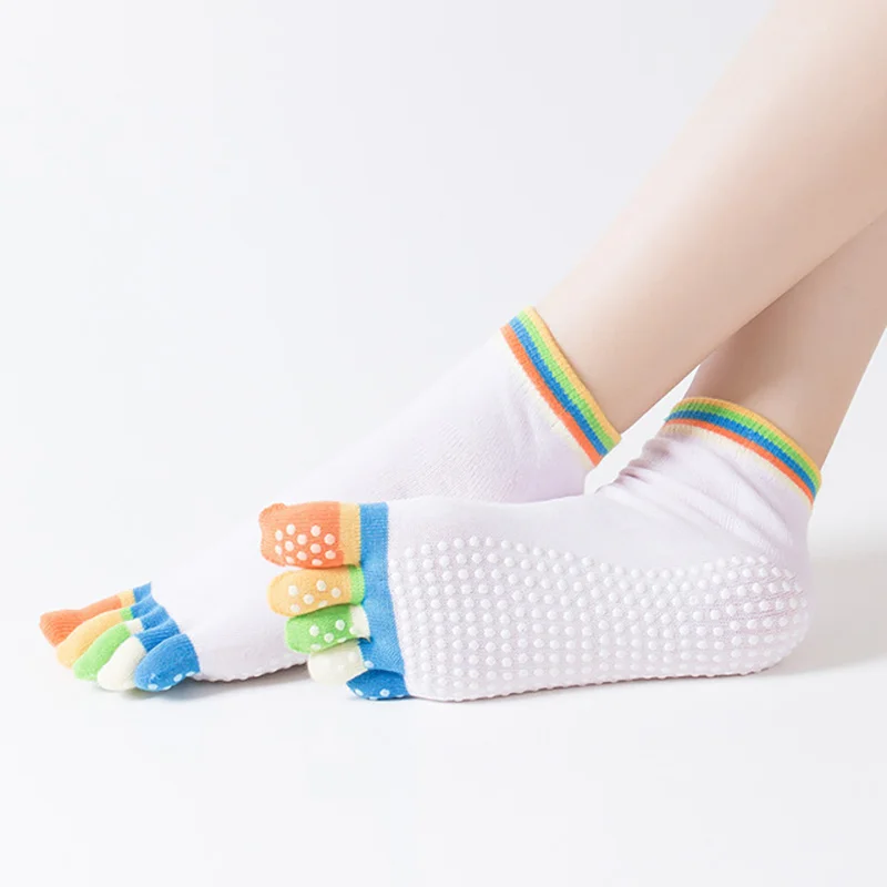 

New Women Sports Colorful Socks Hot Fitness and Cotton Socks Rainbow Workout Toe Socks Breathable Sweatproof Streetwear