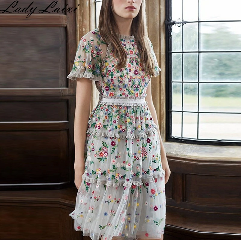 

2019 Summer Runway Designer High-end Floral Embroidery Mesh Dress Women Bohemian Short Sleeve Ruffles Beach Dress