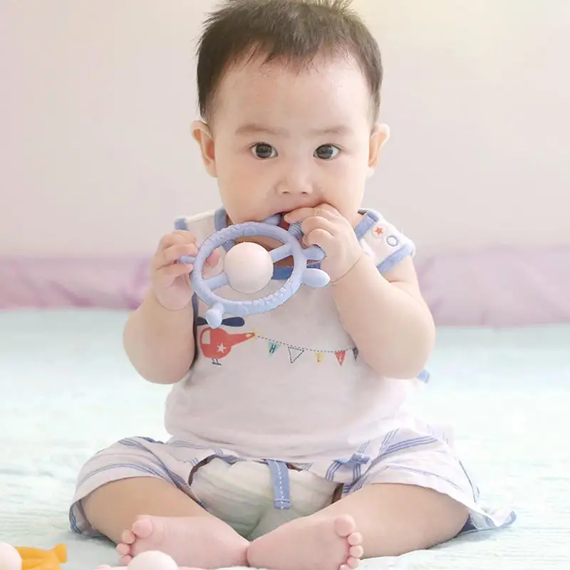 Baby Teethers Yellow Cute Giraffe Gum Tooth Stick Silica Gel Teething