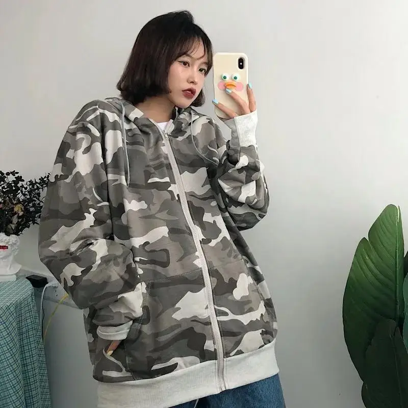 Black Cartoon Bear Hoodie Streetwear Hip Hop Women Gothic Sweatshirts Casual Autumn High Street Hoodies Funny Harajuku Tops Male black sweatshirt