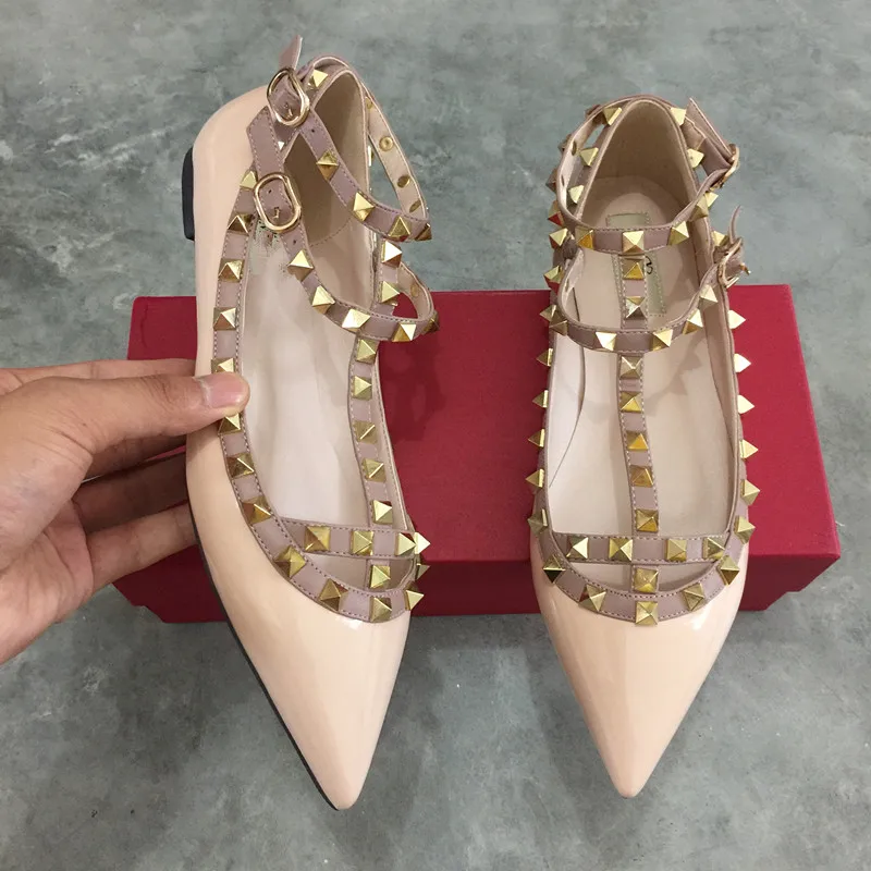 

Genuine leather Strap Studded Women Flats Shoes Pointed Toe Ankle Wrap 2 take Rivets Sandals patent Leather Ladies flats Shoes