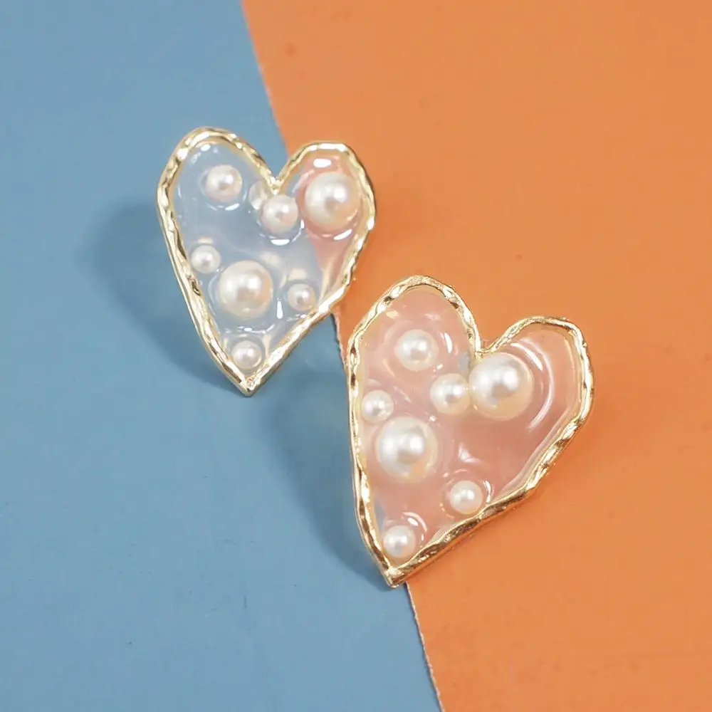 Модные Акриловые серьги-гвоздики в форме сердца для женщин, серьги с искусственным жемчугом, большие ювелирные изделия для свадебной вечеринки, новинка, UKMOC