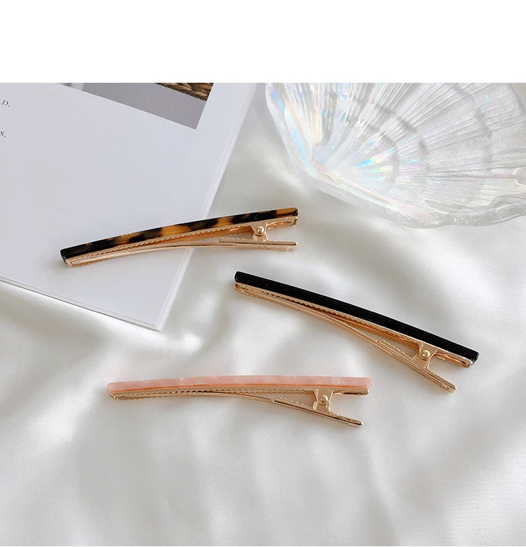 11164082635_1639800123