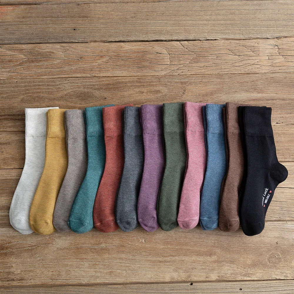 Новые однотонные женские носки осень зима чесаные хлопковые штампованные японские розовые носки для дам с удачей 9101