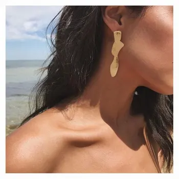 

Fashion and Personality Earrings Simple Geometric Metal Earrings Creative Retro Ornament Female F6910