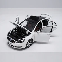 

1:18 B70 Sport Edition Original Collection Alloy Diecast Car Model