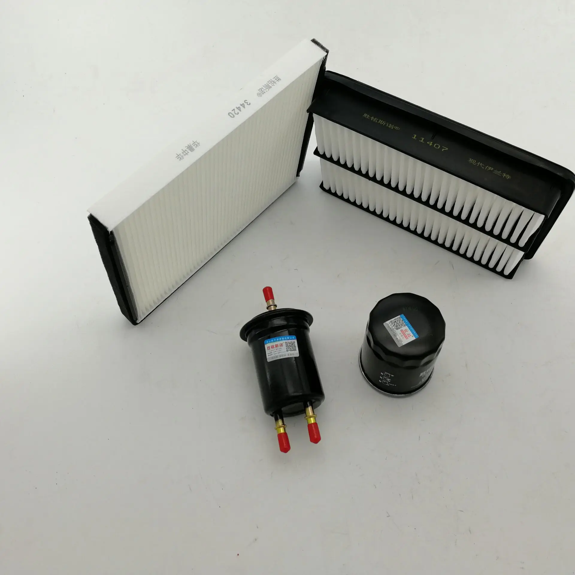 4 pieces a set Air filter oil filter Air conditioning Fuel for Brilliance H530 V5