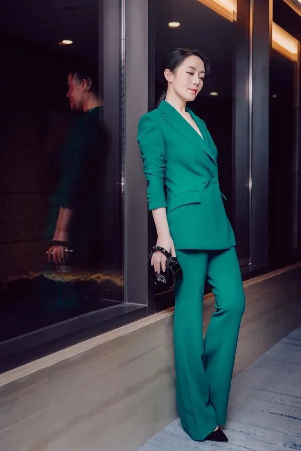 Flash Sale Green women suits two piece lady suit