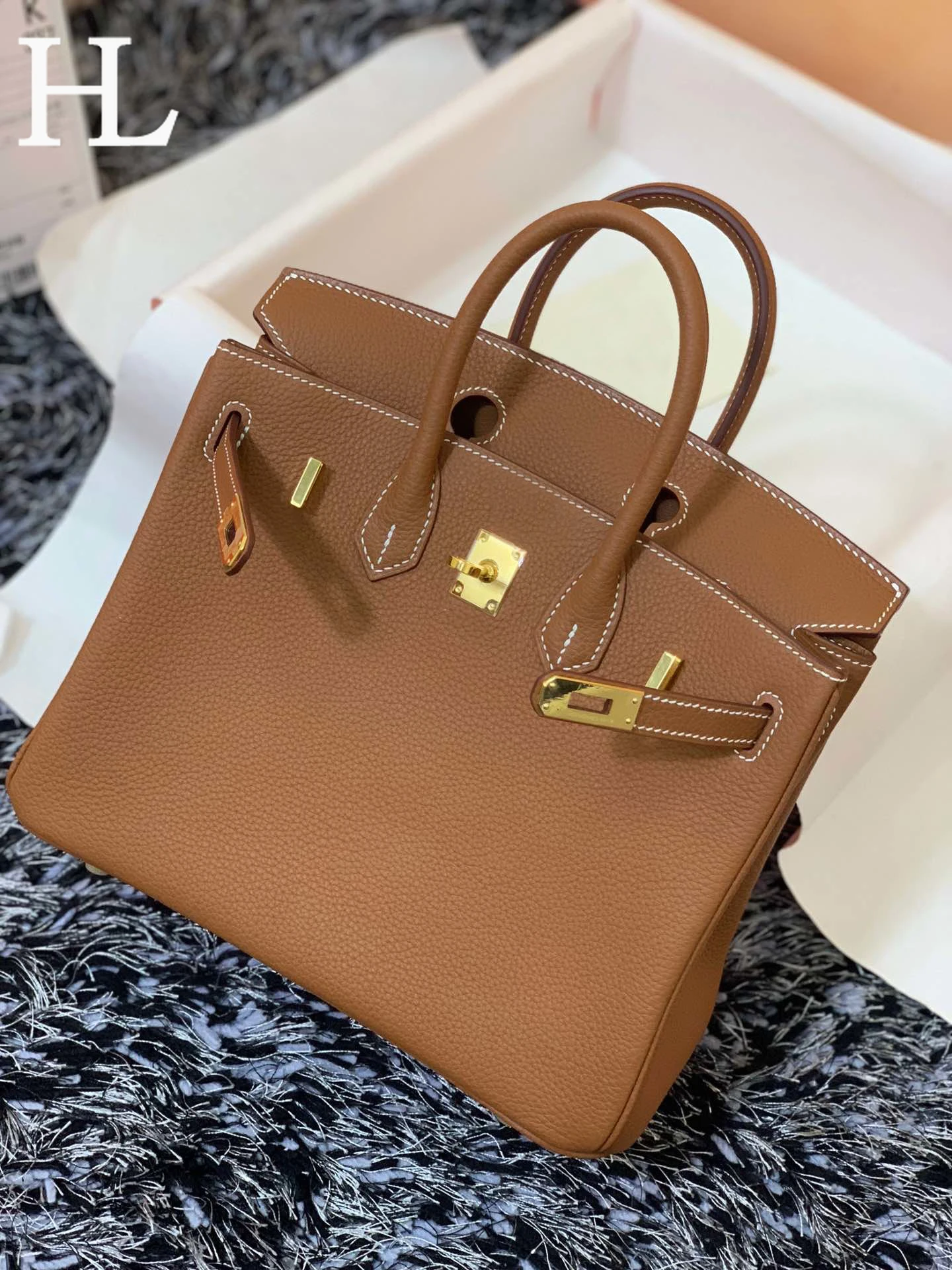 

The best quality ladies luxury fashion wallet quality classic 100% leather brand famous ladies DHL free shipping