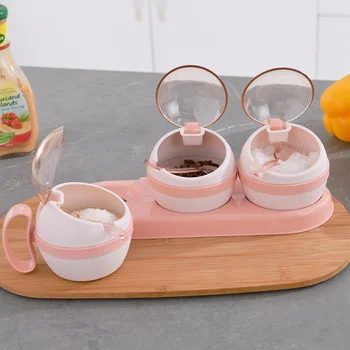 

1 Set Three Grids Seasoning Box Bottle Jar with Three Scoops Creative Ball Shape Seasoning Can Separated Condiment Spice Box Kit