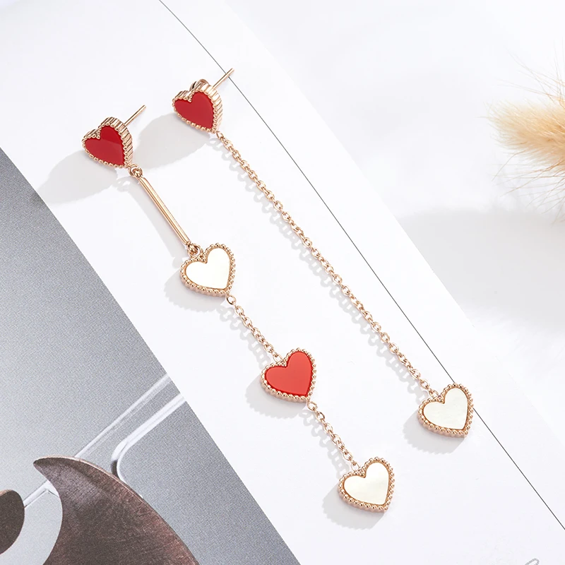 YUN RUO асимметричные серьги гвоздики с кисточкой розовое золото цвет 316 титановая