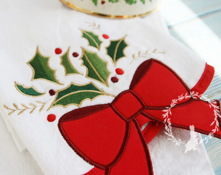 Description Picture 4 of item1/set,Christmas Tree Bathroom Towel,Embroidered Guest Hand Towels Cleaning Towel Water Absorption Washcloth for Xmas,38x60cm