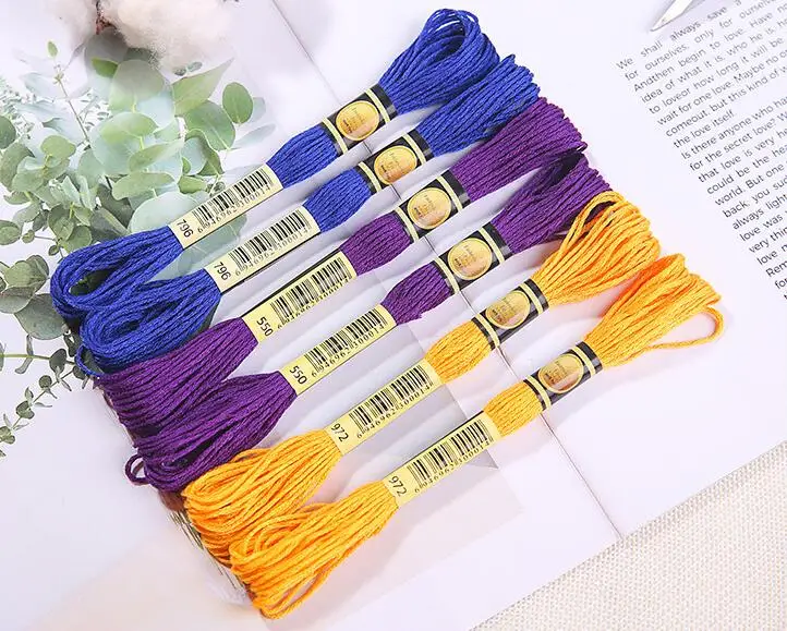 Набор из 10 нитей для вышивки крестиком две нити крестом разные цвета 09|Нитки