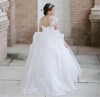 

Amaya White Puffy Tulle Lace Arabic Flower Girl Dresses Sleeveless Spaghetti Straps Child Dresses Holy Communion Gown