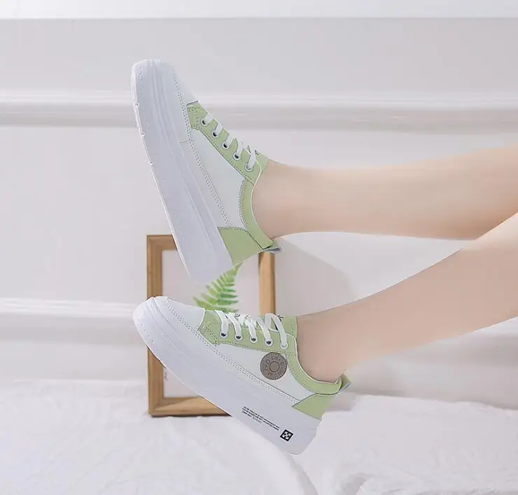 

2019 increase small white shoes autumn new wild casual shoes with sneakers