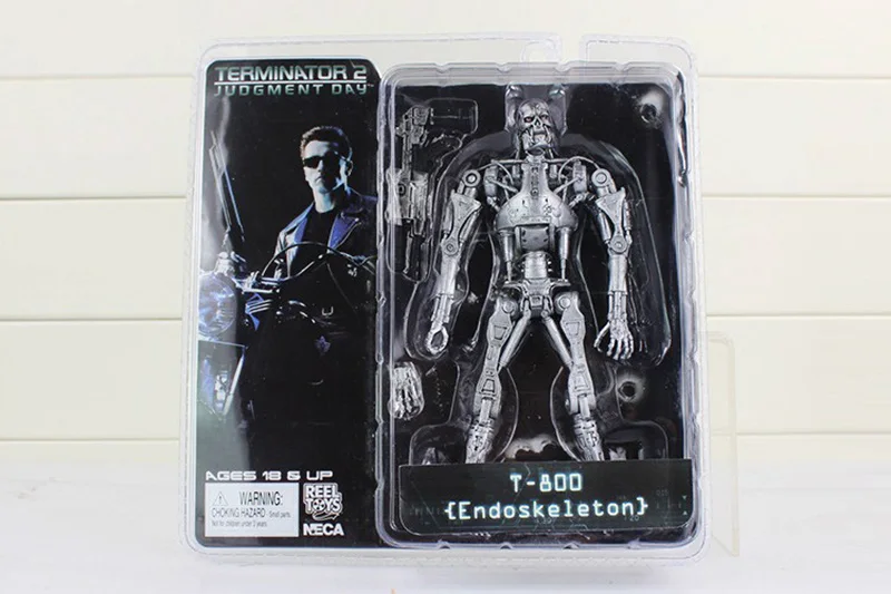 ターミネーター　T2   TERMINATOR   NECA Amazon.com: NECA T-800 Endoskeleton from Terminator 2 T2