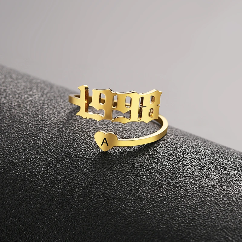 

Personalized 26 Letter Name Initial Heart Rings Custom 1998 Year Anniversary Number Ring Women Marry Jewelry Gift Luxury Anillos