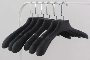 

[Free shipping] Big Black Plastic hanger for Suits Garment, with Non Slip Rubber, Man's Style (8 Pieces/ Lot)