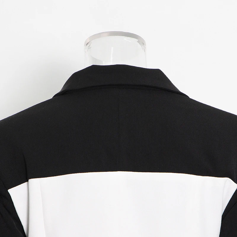 Рисунок 5 - Пиджак ECRURANI в стиле пэчворк для женщин