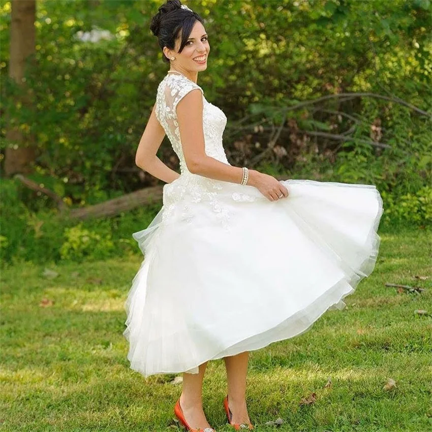 

NUOXIFANG 2019 Vestidos de Novia Pretty Appliques Plus size Tea Length Lace Short A Line Wedding Dresses Garden Bridal Gown
