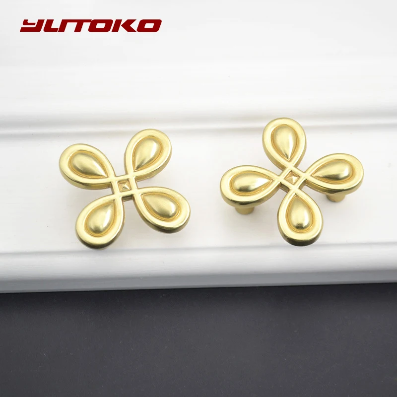 Yutoko Gold Vierblättriges Kleeblatt Form 32mm Schranktürknöpfe Griffe Möbelgriffe Schrank Kleiderschrank Schubladengriffe Hardware G40 – Detail 3