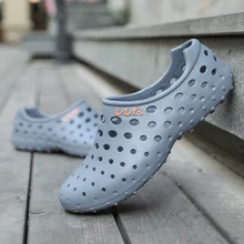 Модные популярные сандалии с закрытой пяткой; Мужская садовая обувь с отверстиями; мужские летние пляжные сандалии для мужчин; уличные простые шлепанцы без застежки; быстросохнущие