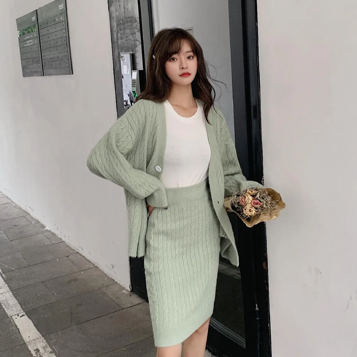 

Photo Shoot INS Sweet College Style Light Green V-neck Single Breasted Knitted Cardigan Sweater A- line Skirt WOMEN'S Suit