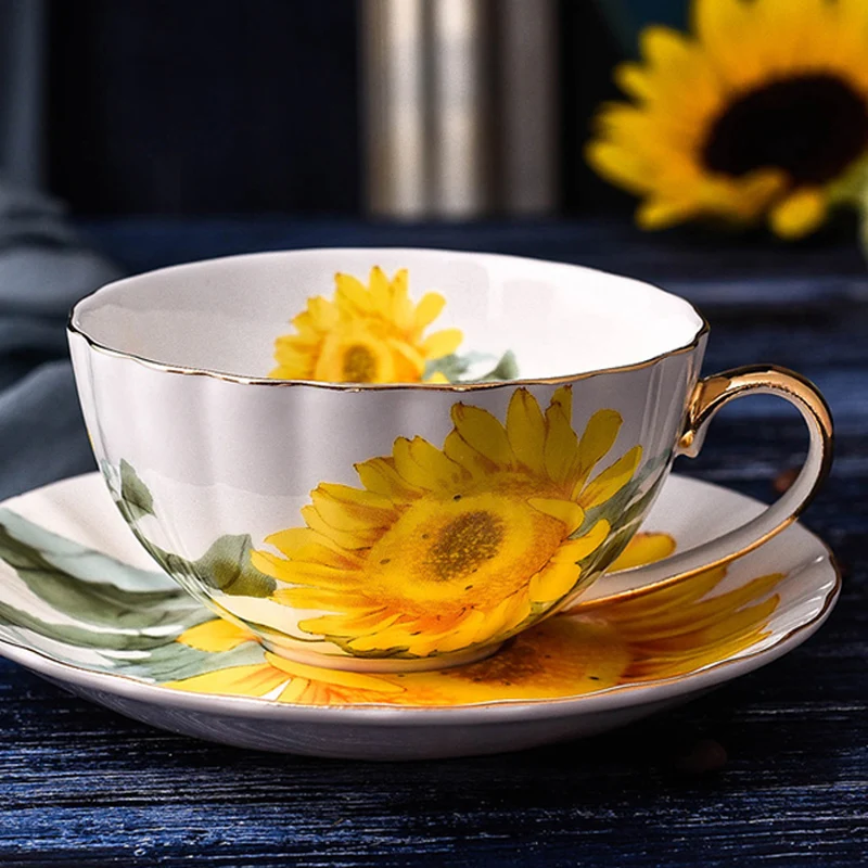 Cafetière et tasse avec soucoupe en porcelaine décor Tournesol Van