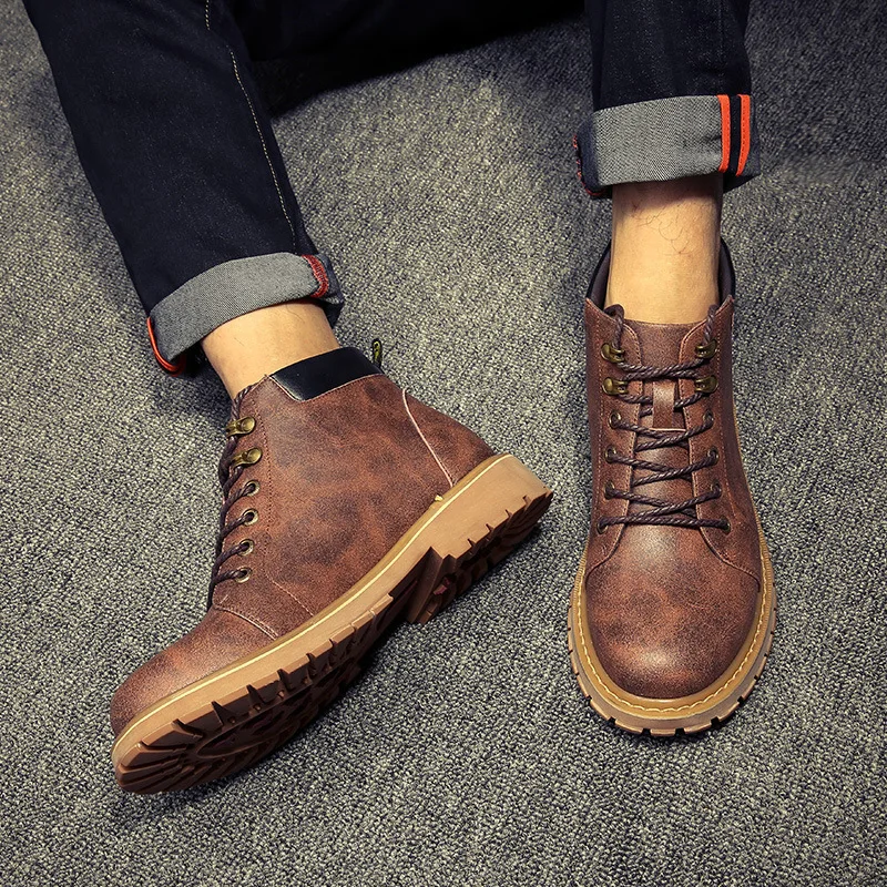 

2017 Spring New Style Men Casual Martin Boots Mid-top Big Head Short Boots Leather Boot England Retro Workwear Men Shoes