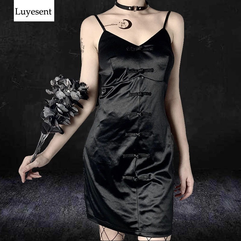 Black Dark Goth Woman Deep V Neck Sexy Dress 2020 Improved Cheongsam Gothic Front Buckle Punk Sleeveless Dresses Chinese Style