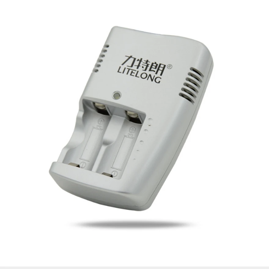 8PCS large capacity 1300mAh 3V CR123A rechargeable battery LiFePO4 16340 lithium rechargeable battery+1PCS CR123A smart charger