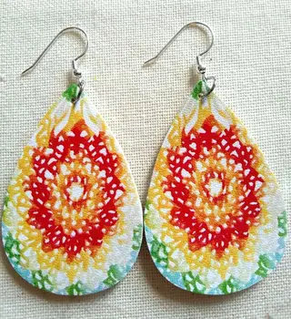 

Bohemia Multicolor Sequins Leather Drop Earrings PU Leaves Leather Long Dangle Earrings For Women Fashion Jewelry Party Gifts