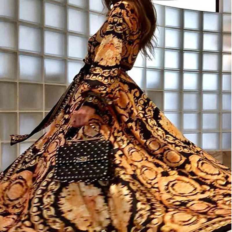 

2019 Europe And America Hot Selling Big Skirt Imitated Silk Fabric Floral Printed Dress Bohemian Popular Models