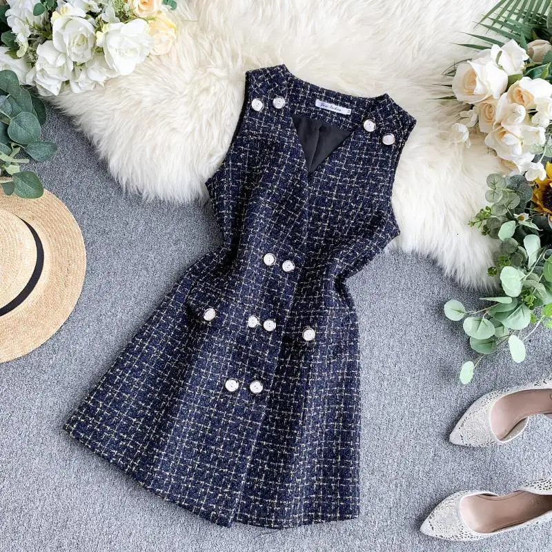 

Foamlina Tweed Dress Women 2019 New Autumn Winter Dress Sexy V Neck Sleeveless Buttons Plaid Mini Party Vintage Dress