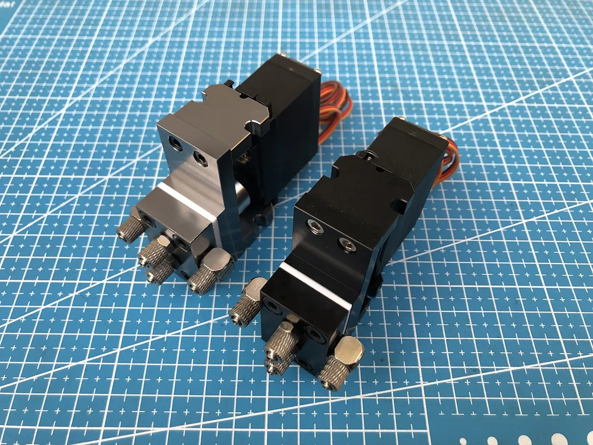 1CH Durable Hydraulic Directional Oil Valve Controller With Servo For 1/12 RC Excavator Bulldozer Loader DIY Parts