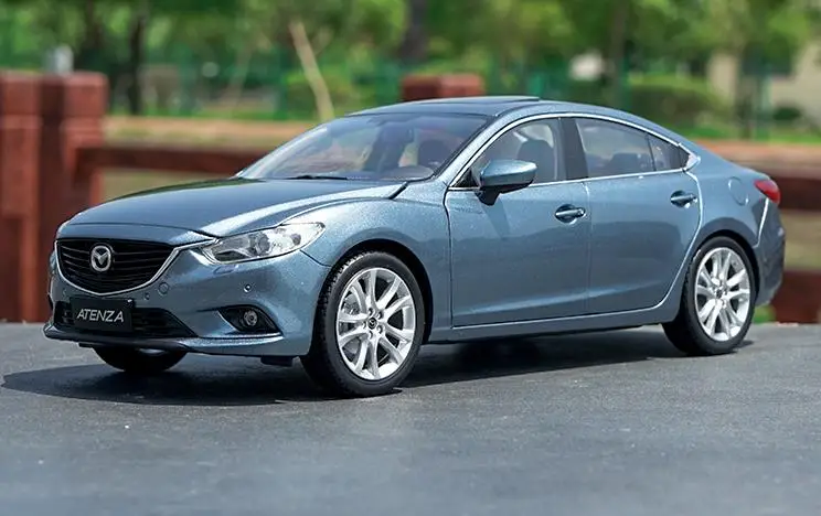 Усовершенствованная коллекция моделей автомобилей MAZDA 6 ATENZA 1:18 из сплава, литая металлическая модель автомобиля - Цвет: Синий