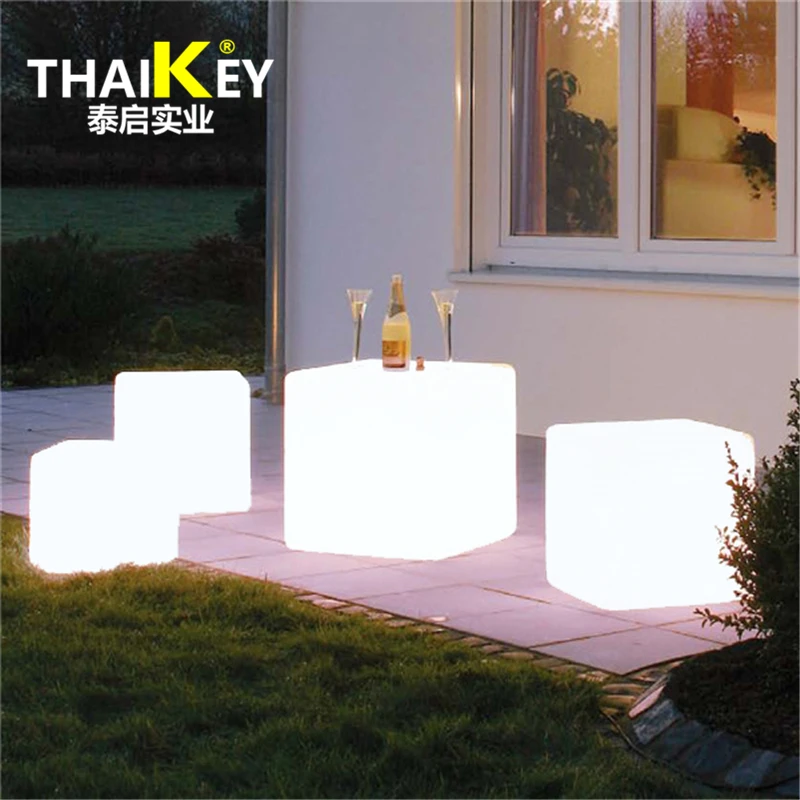 

RGB Rechargeable Coreless Led Night Light Lamps Outdoor illuminated Furniture Cube Chair bar KTV Seat Plastic Tables Light