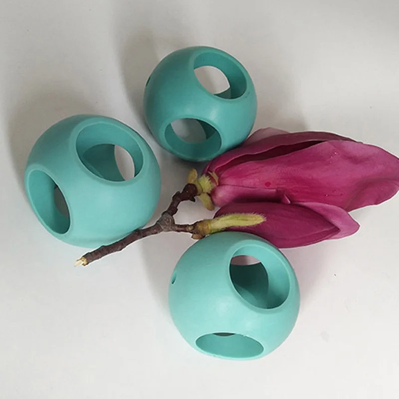 Laundry ball 4 Pcs Reusable Magnetic Laundry Anti Limescale Ball