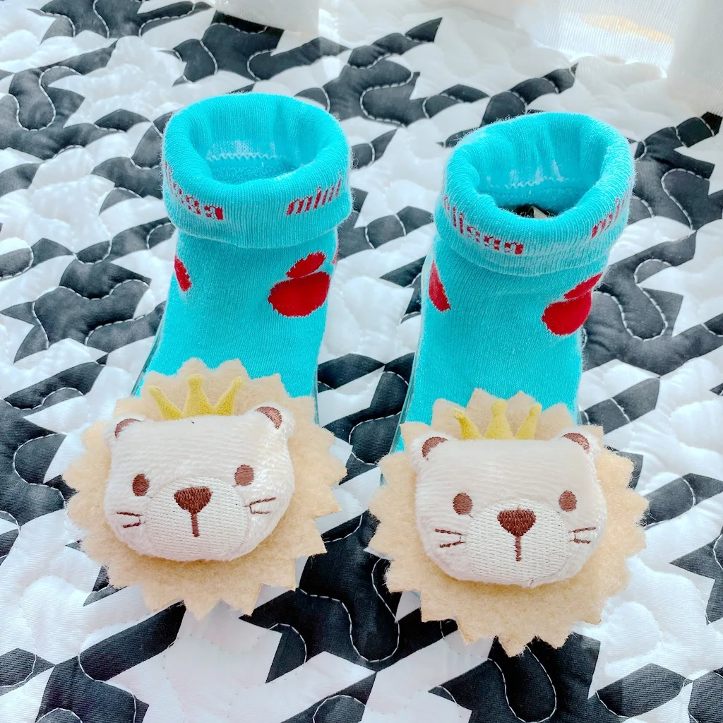 

Новинка 2022, детские носки, Нескользящие хлопковые носки для младенцев с мультяшной куклой, модные мягкие милые ботинки для маленьких девочек и мальчиков MN055