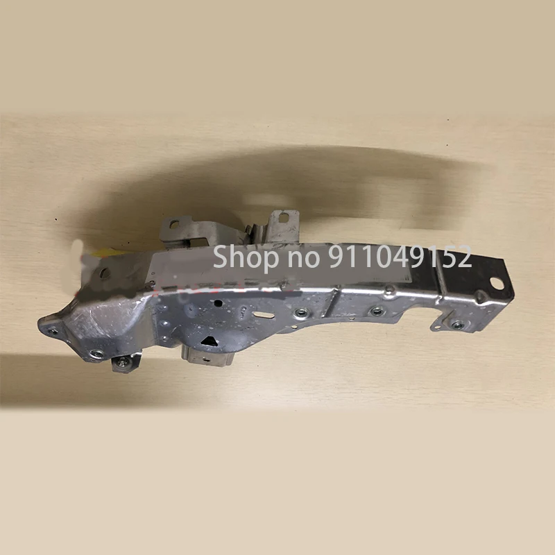 

Car gantry fer ra ri 488 front bumper inner iron frame bracket luggage compartment bracket gantry upper bracket